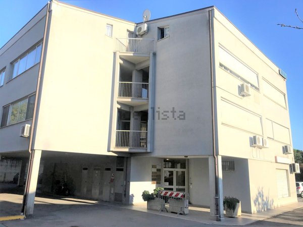 ufficio in vendita a Perugia in zona Prepo
