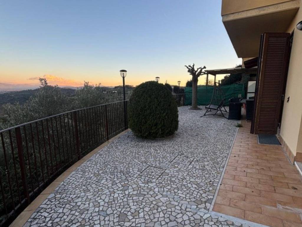 appartamento in vendita a Perugia in zona Montelaguardia