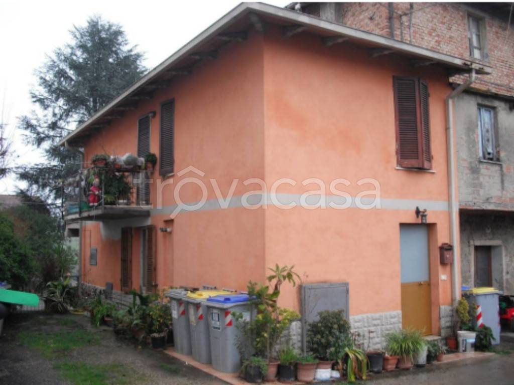 casa indipendente in vendita a Perugia in zona Pianello