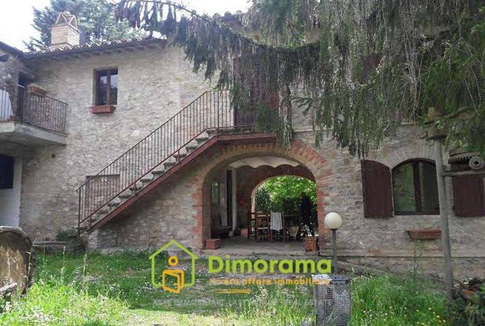 negozio in vendita a Perugia in zona Cenerente