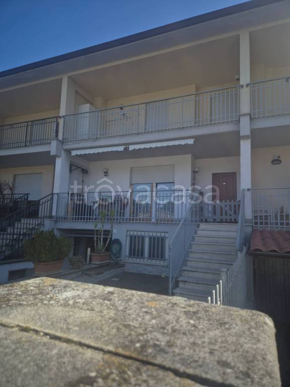 casa indipendente in vendita a Perugia in zona Parlesca