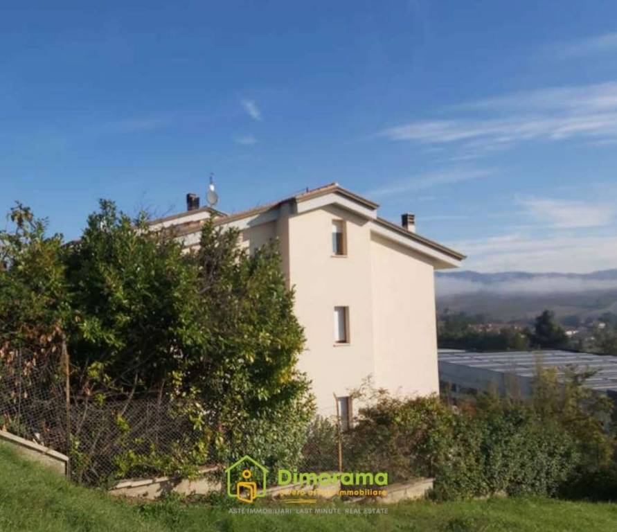 appartamento in vendita a Perugia in zona Pianello