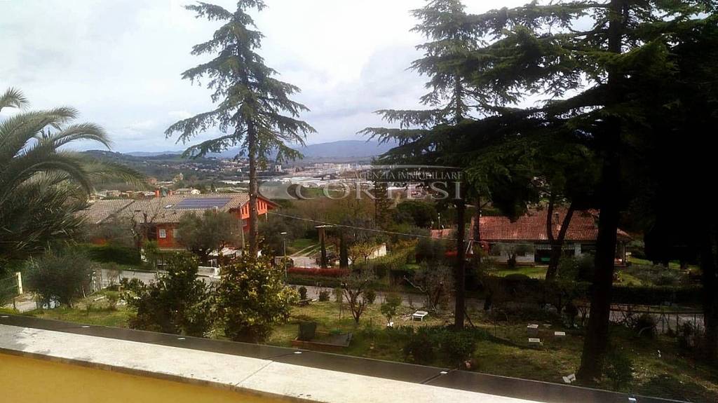 appartamento in vendita a Perugia in zona Montebello