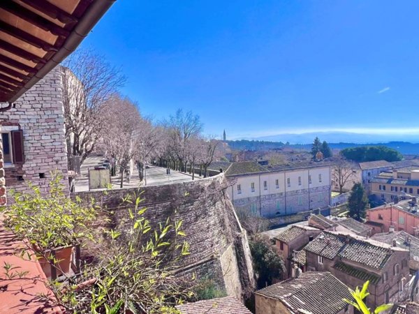 appartamento in vendita a Perugia in zona Elce