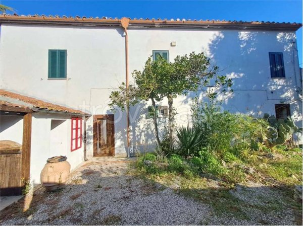 casa indipendente in vendita a Perugia in zona Monteluce