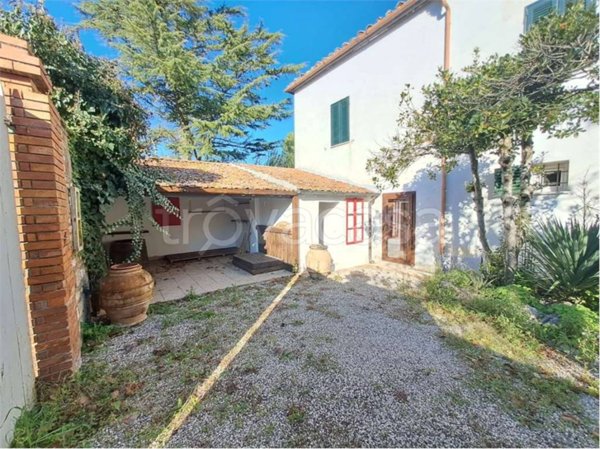 casa indipendente in vendita a Perugia in zona Monteluce