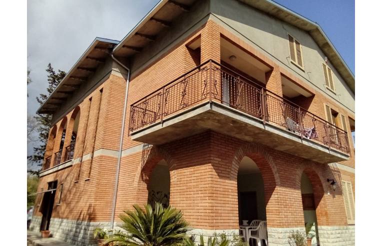 casa indipendente in vendita a Perugia in zona Pianello