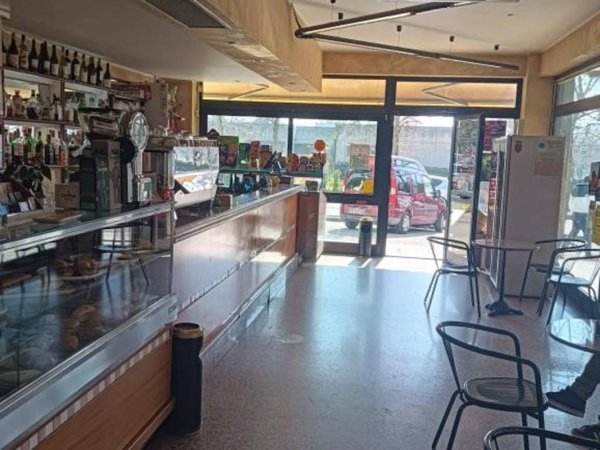 negozio in vendita a Perugia in zona San Sisto