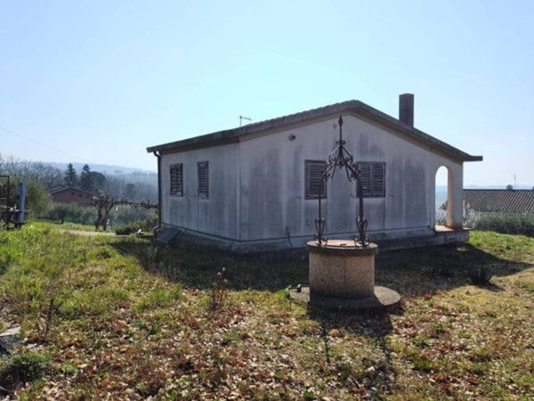 casa indipendente in vendita a Perugia in zona Ponte Felcino