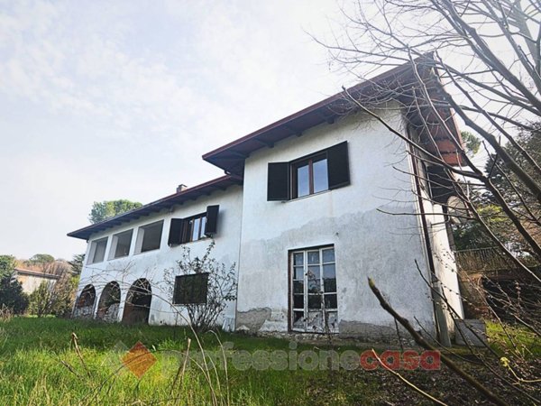 casa indipendente in vendita a Perugia in zona Canneto