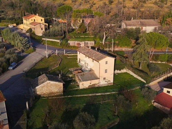 casa indipendente in vendita a Perugia in zona Casaglia