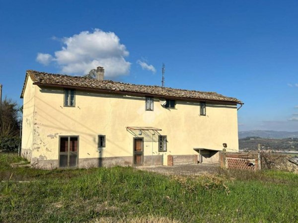 casa indipendente in vendita a Perugia in zona Casaglia