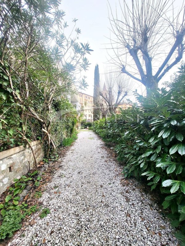 appartamento in vendita a Perugia in zona XX Settembre