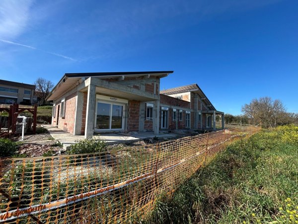 casa indipendente in vendita a Perugia in zona Pila