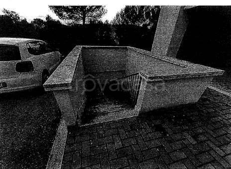 locale commerciale in vendita a Perugia in zona Prepo