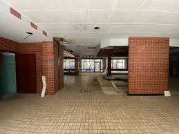 locale commerciale in vendita a Perugia in zona Centro Città