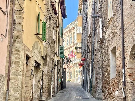 casa indipendente in vendita a Perugia in zona Centro Città