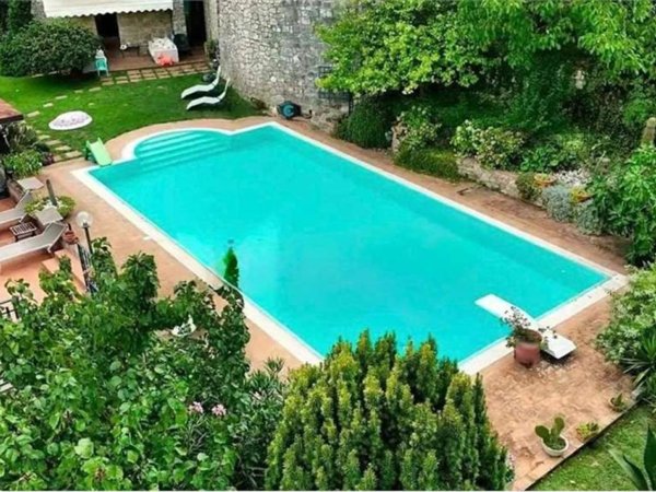 casa indipendente in vendita a Perugia in zona Ferro di Cavallo