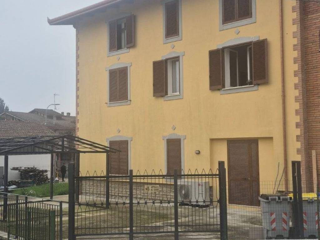 intera palazzina in vendita a Perugia in zona Cordigliano