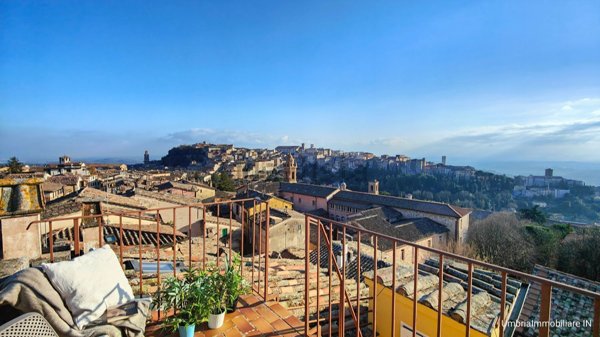 appartamento in vendita a Perugia in zona Centro Città