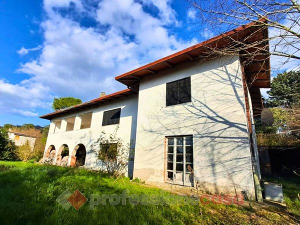 casa indipendente in vendita a Perugia in zona Canneto