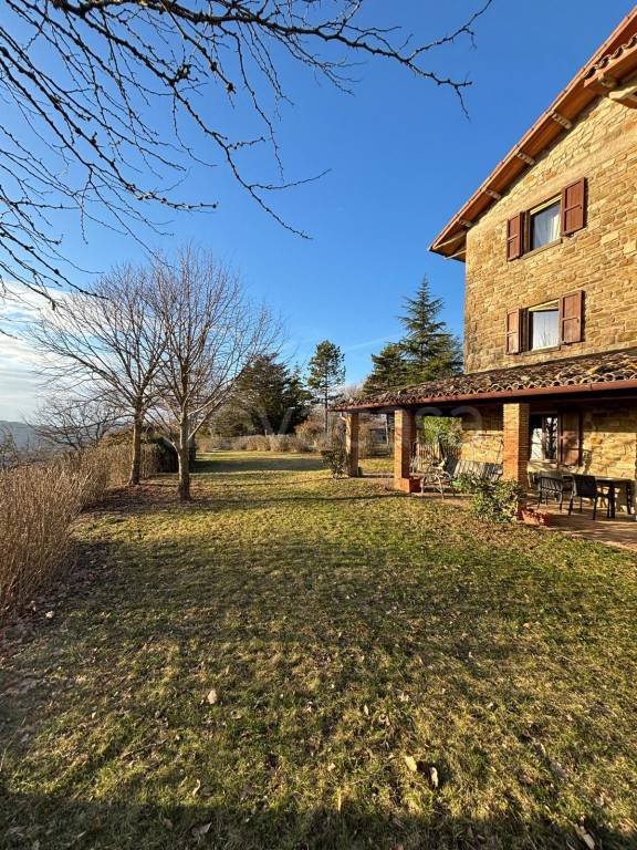 casa indipendente in vendita a Perugia in zona Casa del Diavolo