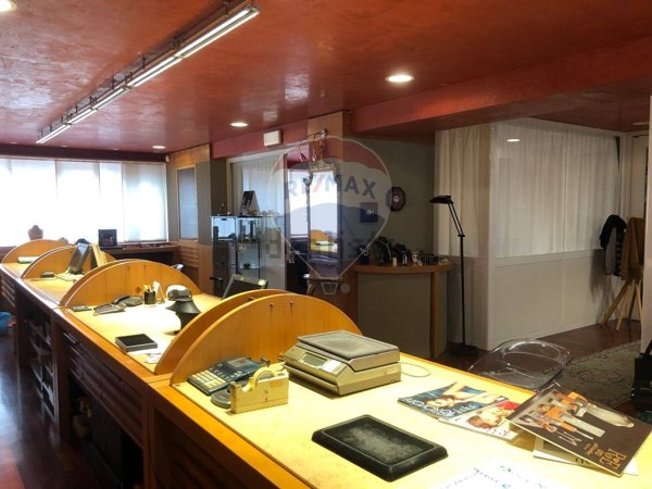 ufficio in vendita a Perugia in zona XX Settembre