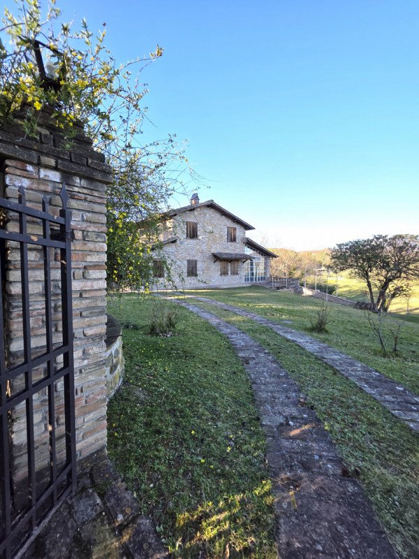 casa indipendente in vendita a Perugia in zona Bosco