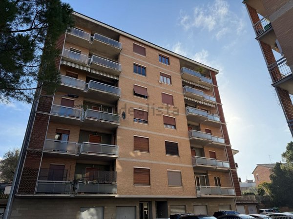 appartamento in vendita a Perugia in zona Filosofi
