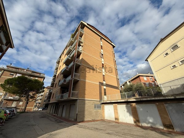 appartamento in vendita a Perugia in zona Filosofi