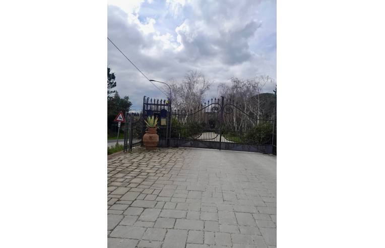 casa indipendente in vendita a Perugia in zona Ripa