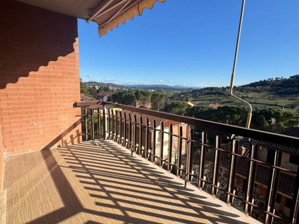 appartamento in vendita a Perugia in zona Ferro di Cavallo
