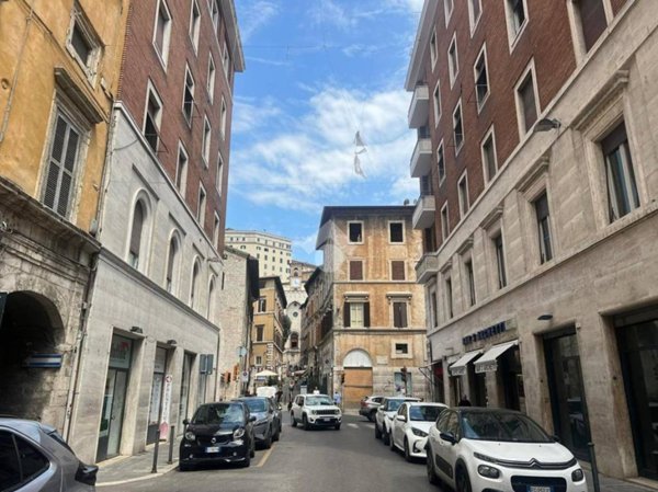 appartamento in vendita a Perugia in zona Centro Città