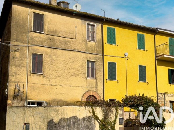 casa indipendente in vendita a Perugia in zona Mugnano