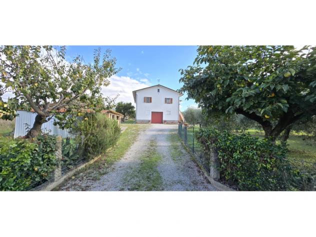 casa indipendente in vendita a Perugia in zona Piccione