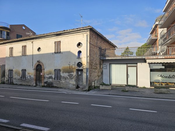 casa indipendente in vendita a Perugia