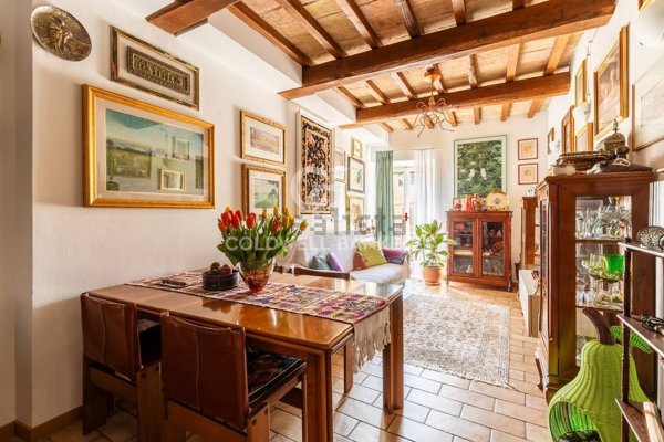 casa indipendente in vendita a Perugia in zona Centro Città