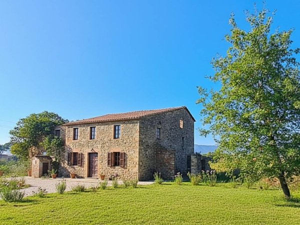 casale in vendita a Perugia in zona Mugnano