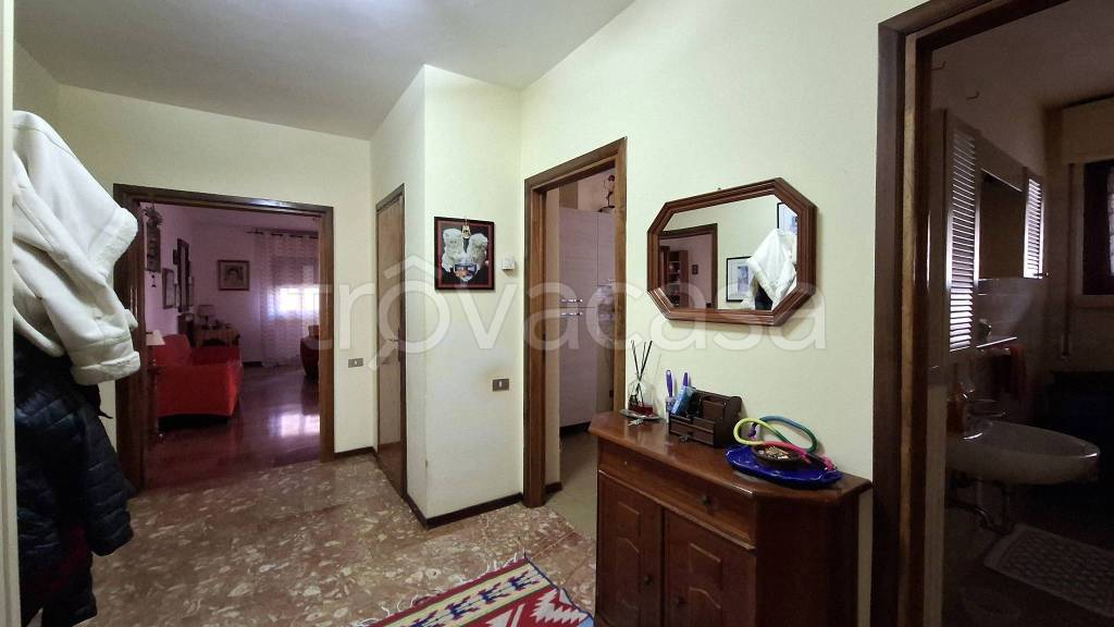 appartamento in vendita a Perugia in zona Ferro di Cavallo