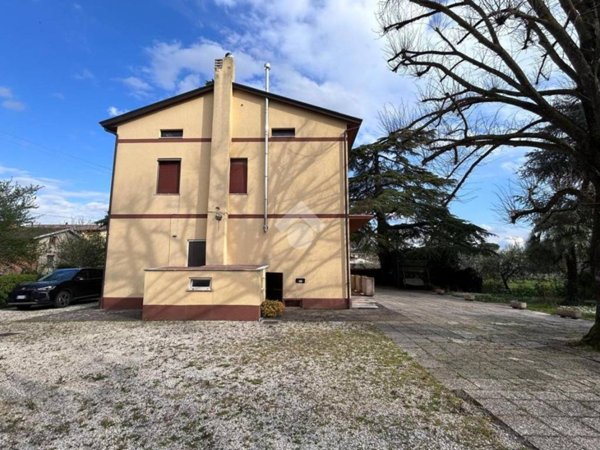 casa indipendente in vendita a Perugia in zona San Martino In Campo