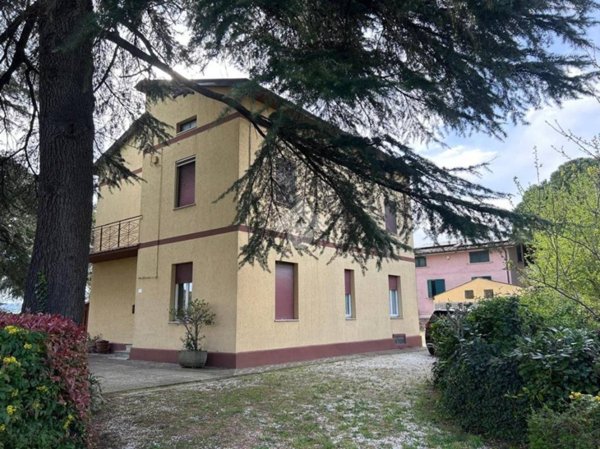 casa indipendente in vendita a Perugia in zona San Martino In Campo