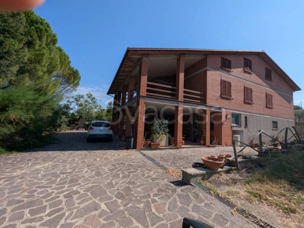 casa indipendente in vendita a Perugia in zona Pila