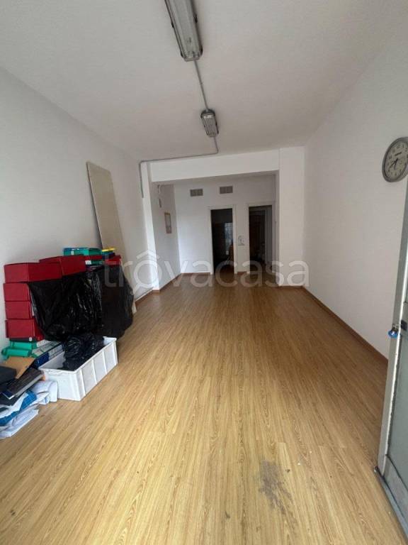 negozio in vendita a Perugia in zona Stazione