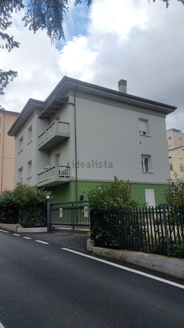 casa indipendente in vendita a Perugia in zona Madonna Alta