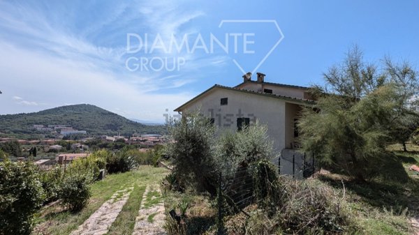 casa indipendente in vendita a Perugia in zona L'Olmo