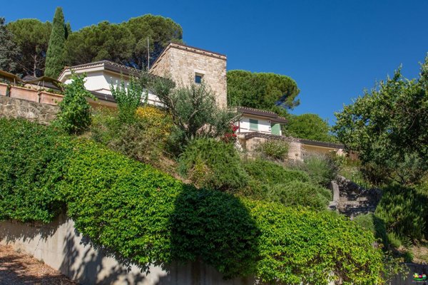 casa indipendente in vendita a Perugia in zona Filosofi