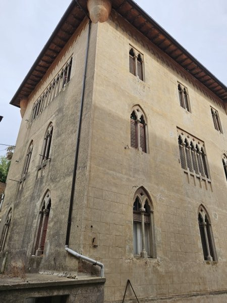 casa indipendente in vendita a Perugia in zona Monteluce
