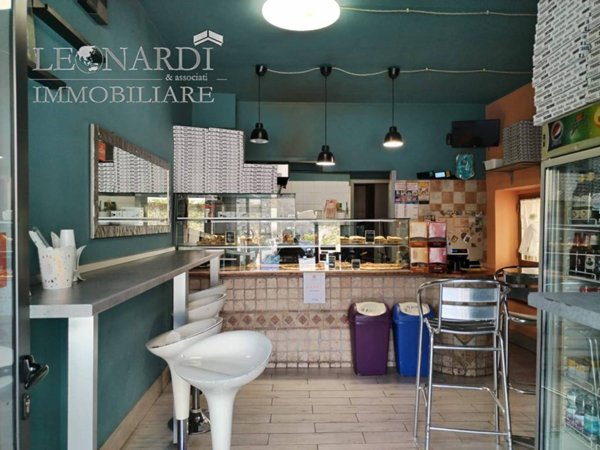 negozio in vendita a Perugia in zona Santa Lucia