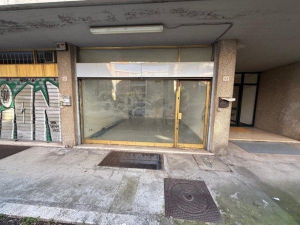 negozio in vendita a Perugia in zona Elce