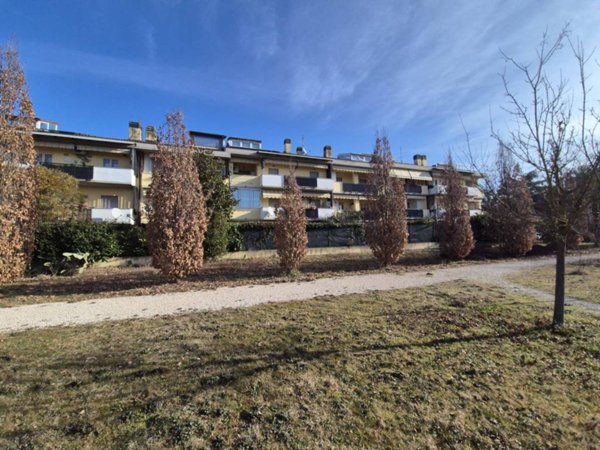 appartamento in vendita a Perugia in zona Lacugnano